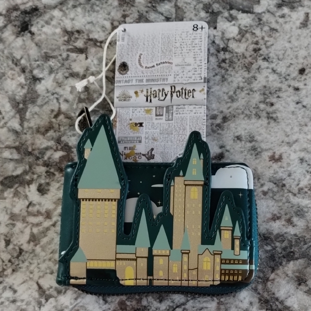 Harry Potter Hogwarts Castle Wallet